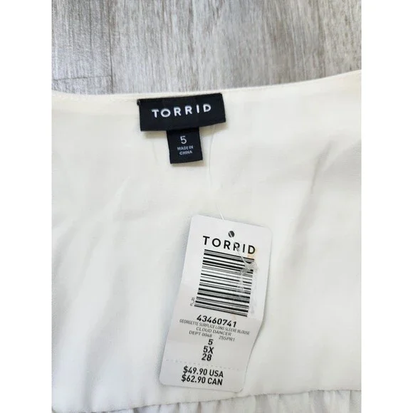 NWT Torrid White Georgette Surplice Blouse V Neck Balloon Sleeve Flowy Sz 5X - Picture 3 of 9